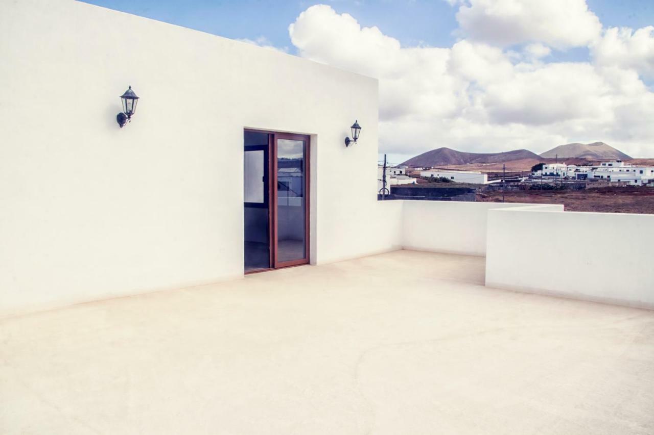 Casa De La Nobleza Guest House Tinajo Exterior photo